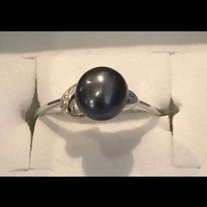 2 Pearl rings